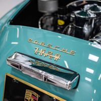 Xe cổ Porsche 356 Speedster 1955 hồi sinh-2