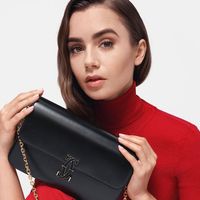 Cartier hé lộ hai dòng túi Double C de Cartier mới nhất