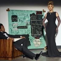 Beyonce đeo trang sức kim cương trị giá 30 triệu USD
