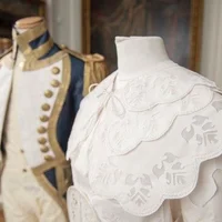 Bộ sưu tập váy áo bằng giấy lấy cảm hứng từ thời kỳ Regency-4