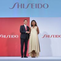 Nữ hoàng quần vợt Naomi Osaka và những bắt tay cùng các nhà mốt đình đám-9
