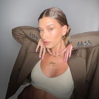Hailey Bieber