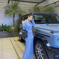 Đàm Thu Trang “bắt trend” lên đồ liên tục 9 bộ, biến hình trước siêu xe 14 tỷ-2