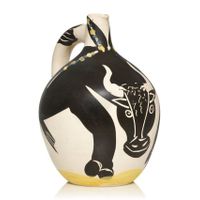 Bình gốm của danh hoạ Picasso được đấu giá lên đến 2,5 tỷ VNĐ