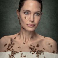 Women for Bees - Sự góp mặt của Angelina Jolie, Guerlain, Unesco và OFA-5