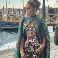 Jennifer Lopez lộng lẫy như nữ hoàng tại show Dolce & Gabbana Alta Moda-2