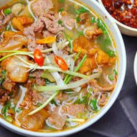 Cuối tuần, trổ tài vào bếp với món phở bò sốt vang ngon chuẩn vị