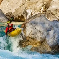 Những địa điểm chèo thuyền kayak đẹp nhất thế giới