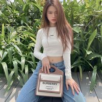 Sự trở lại của những chiếc quần cạp trễ sành điệu-7
