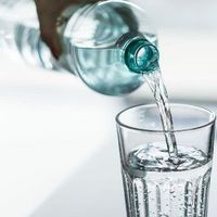 Uống nước cũng là một cách giảm cân hiệu quả