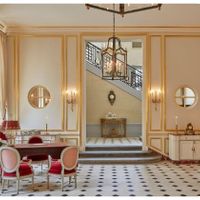Một đêm nghỉ dưỡng đắt đỏ kiểu hoàng gia ở cung điện Versailles - 9