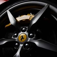 Chiêm ngưỡng siêu xe Ferrari F8 Tributo Modena Italy-5