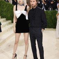 Rosé mặc lại váy cũ tham dự Met Gala 2021-2