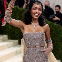 Xu hướng đính đá nổi lên sau Met Gala-3
