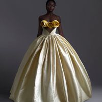 BST mới của NTK Trần Hùng gây ấn tượng tại London Fashion Week-5