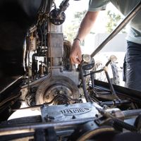 Bugatti kỷ niệm 100 năm chiến thắng của Type 13 Brescia-7