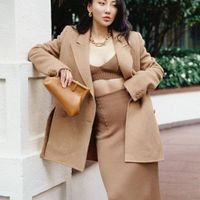 Các ngôi sao đã phối đồ với chiếc túi Fendi First như thế nào?-4