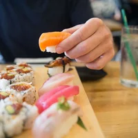 Cách ăn sushi chuẩn kiểu Nhật - 1