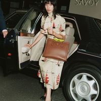 Phương Oanh tự tin sải bước trên sàn diễn Dolce & Gabbana-5