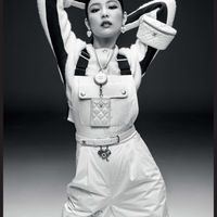Loạt ảnh sang chảnh, cuốn hút của Jennie trong bộ ảnh mới của Chanel-5