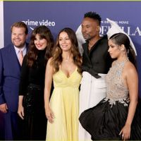 Billy Porter diện đầm đính nơ, nổi bật trên thảm đỏ ra mắt Cinderella-9