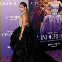 Billy Porter diện đầm đính nơ, nổi bật trên thảm đỏ ra mắt Cinderella-6