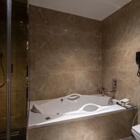 Cận cảnh khách sạn siêu sang nơi đội tuyển Việt Nam đóng quân-6