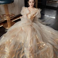 Rất hay lọt top mặc xấu nhưng Triệu Lệ Dĩnh vẫn có nhiều giây phút đẹp kinh diễm nhờ diện váy công chúa - Ảnh 1.