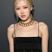 Rosé và Jisoo - “bùng nổ” hay “nhạt nhòa” tại Paris Fashion Week?-9