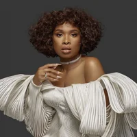 Jennifer Hudson diện trang phục của NTK Công Trí