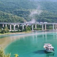 Di chuyển đến Lăng Cô - Khám phá miền đất thơ mộng tại xứ Huế