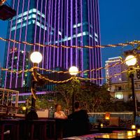 Broma Not A Bar ở Sài Gòn - hướng dẫn Việt Nam