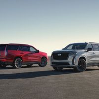 Cadillac Escalade-V 2023 mẫu SUV hiệu suất cao đầu tiên của Cadillac