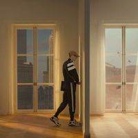 Chiến dịch cho BST Mùa xuân 2022 của Balenciaga