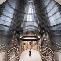 Độc đáo hiệu sách Sinan Books Poetry Store cải tạo từ nhà thờ