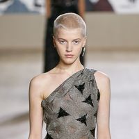 Bạn có dám thử "style make up độc lạ" từ nhà mốt lừng danh Dior?