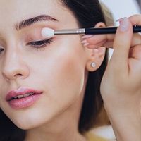 Cách Trang Điểm Mắt Cơ Bản Cho Người Mới Bắt Đầu