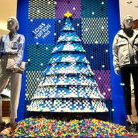 Louis Vuitton hợp tác với LEGO