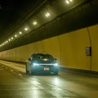 Mercedes-Benz EQS 450+ đi qua hầm Hải Vân, Đà Nẵng