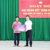 Chủ tịch UBND tỉnh Nghệ An dự ngày hội Đại đoàn kết tại huyện Nam Đàn