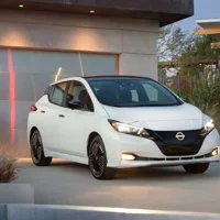 Tesla và Nissan tạo ra những chiếc xe điện đáng tin cậy nhất