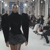 Alexandre Vauthier - Haute Couture Xuân Hè 2022: Uyển chuyển thướt tha