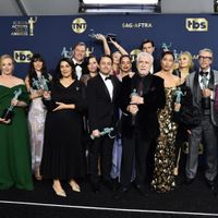 Thời trang thảm đỏ các sao Hollywood tại Lễ trao giải SAG Awards 2022