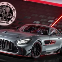 Mercedes-AMG GT Track Series là mẫu xe thương mại mạnh mẽ nhất từng được sản xuất