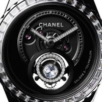 Chiếc đồng hồ Chanel - J12 Diamond Tourbillon Calibre 5 vẻ đẹp thẩm mỹ