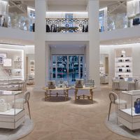 Dior 30 Montaigne Paris