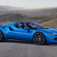Ferrari ra mắt siêu xe 296 GTS Hybrid V6 Drop-Top