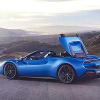 Ferrari 296 GTS Hybrid V6 Drop-Top
