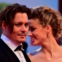 johnny depp và amber heard đôi bông tai neil lane hình giọt nước