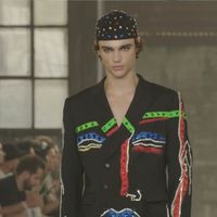 Moschino Xuân/Hè 2023 Menswear - Sống động cùng sắc màu sặc sỡ